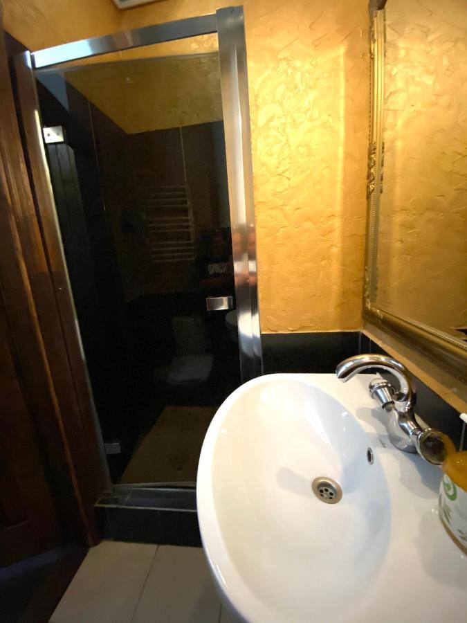 Апартаменти На Вул. Лесі Українки 19/4 Lviv Kültér fotó